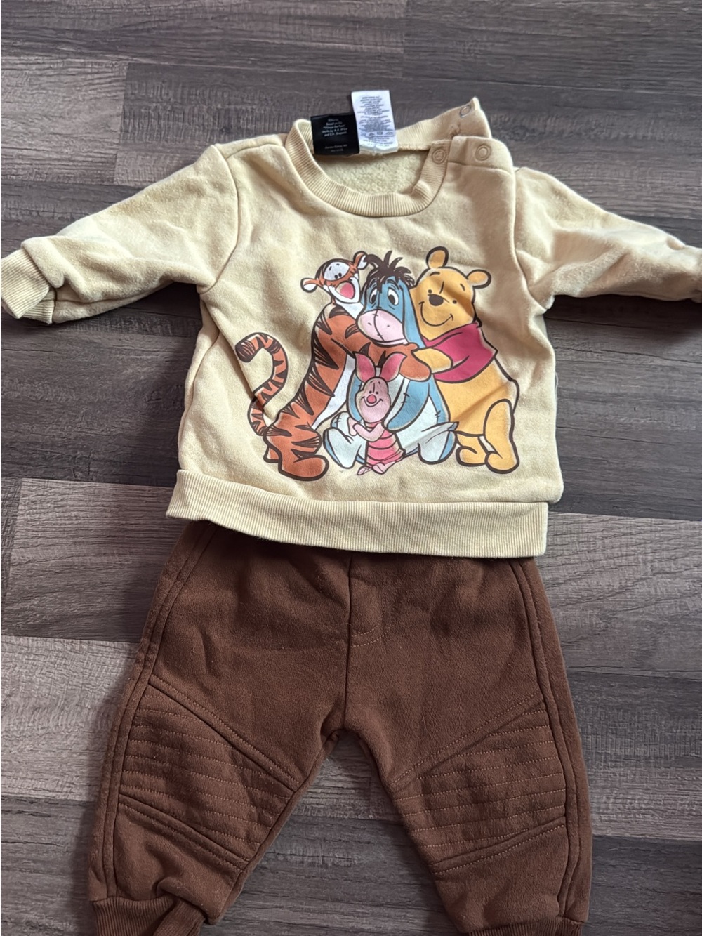 Disney Cream Winnie the Pooh & Friends Long Sleeve Tee